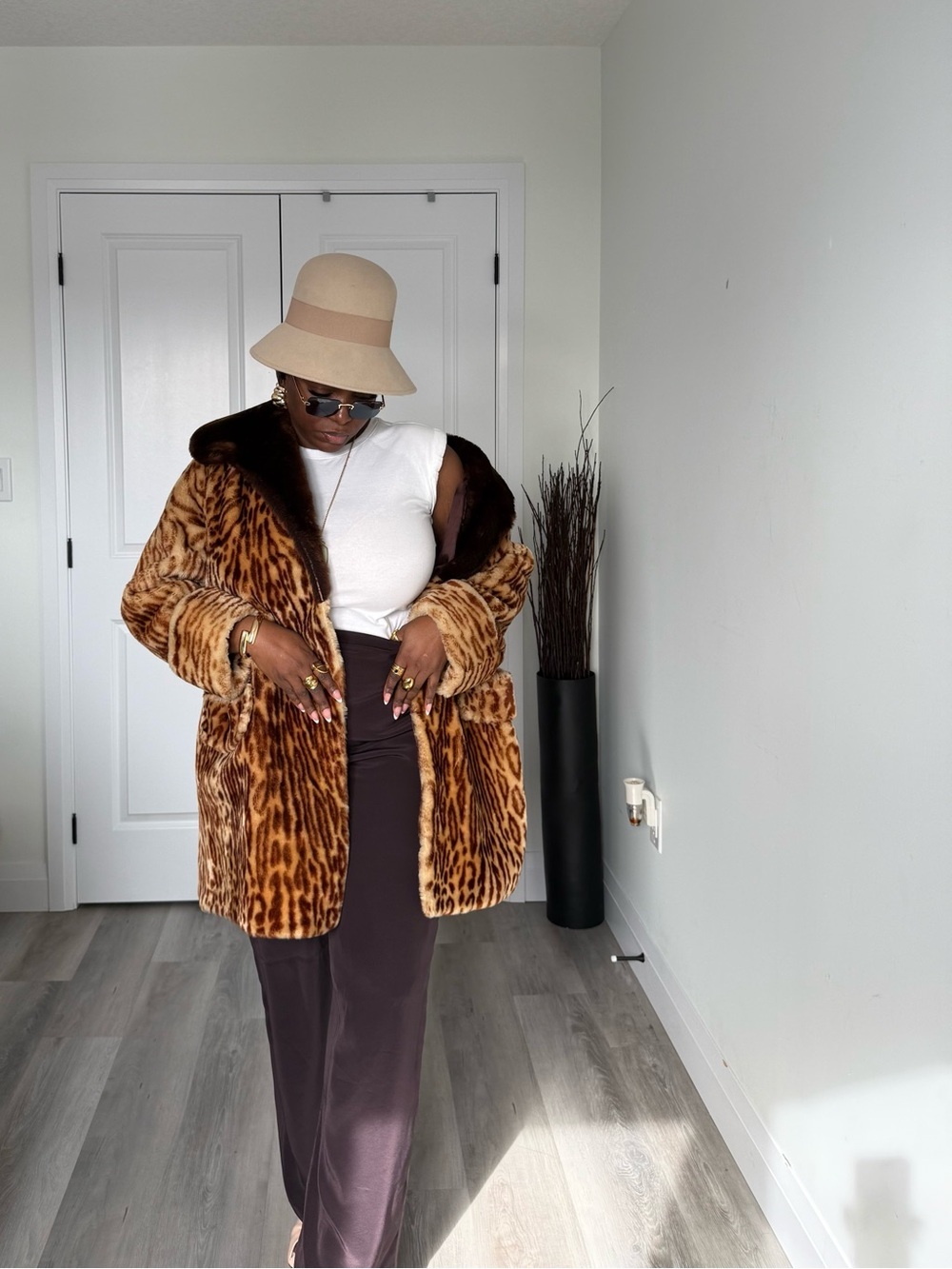 Vintage 1950’s Brown Faux Fur Animal-Print Coat with Dark Brown Collar - Picture 10 of 11